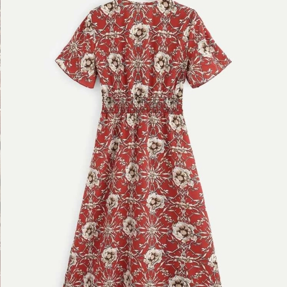 Floral maxi dress - Picture 2 of 9